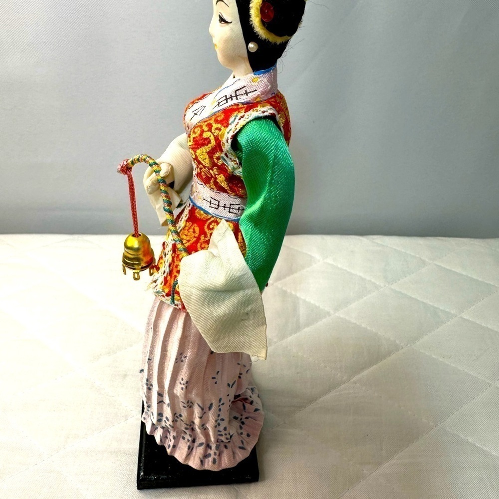 Vintage Oriental Japanese Geisha Girl Doll Figurine On A Stand 8.5” Kimono Dress - Picture 4 of 7